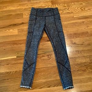 Lululemon 2 tight stuff compression run tights with side pockets